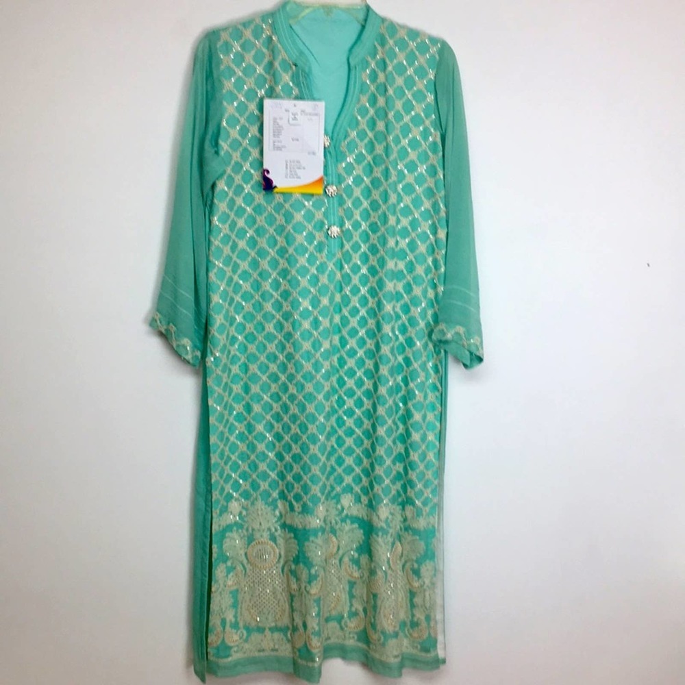 NWT utsa's Indian Authentic Ethnic Fashion for a tall Lady size M